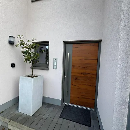 Schoene Mit Eigenem Eingang Souterrain Walldorf (Baden-Wurttemberg)